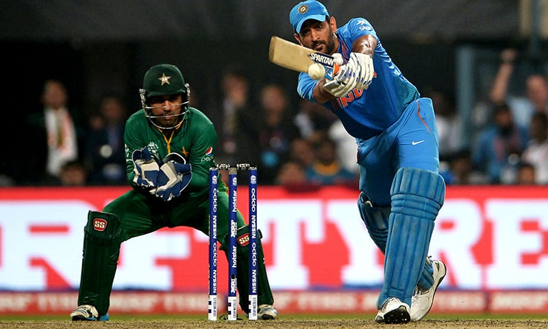 इतिहास दोहराने यूएई पहुंची टीम इंडिया