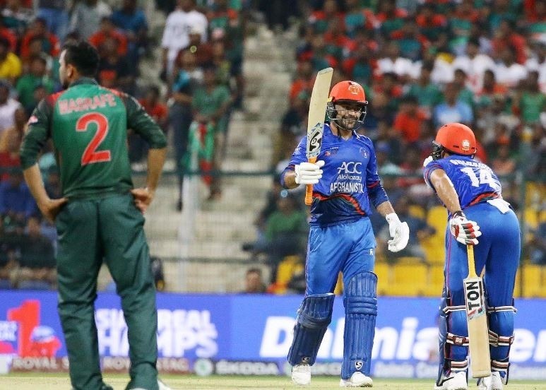 एशिया कप: राशिद खान की धमाकेदार पारी के बदौलत अफगानिस्तान ने बांग्लादेश को दिया मुश्किल लक्ष्य