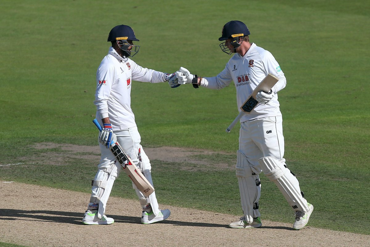 फिर चला विजय का बल्ला, वारेस्टरशायर के खिलाफ खेली बेहतरीन पारी