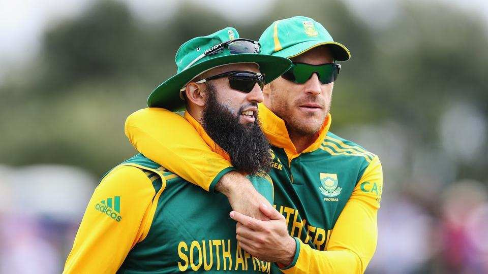 elgar replaces injured amla in odi squad duminy to captain जिम्बॉब्वे सीरीज से बाहर हुए डु प्लेसिस और अमला