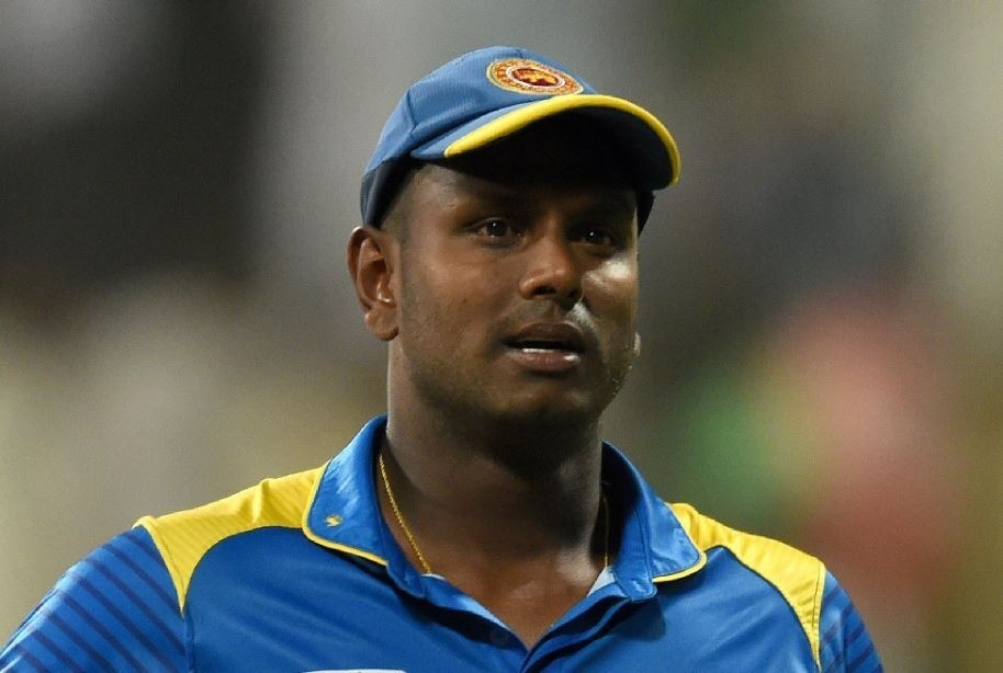 dinesh chandimal replaces angelo mathews as sri lankas limited over captain श्रीलंका क्रिकेट टीम की कप्तानी से हटाए गए एंजेलो मैथ्यूज ने पत्र लिखकर जताया विरोध