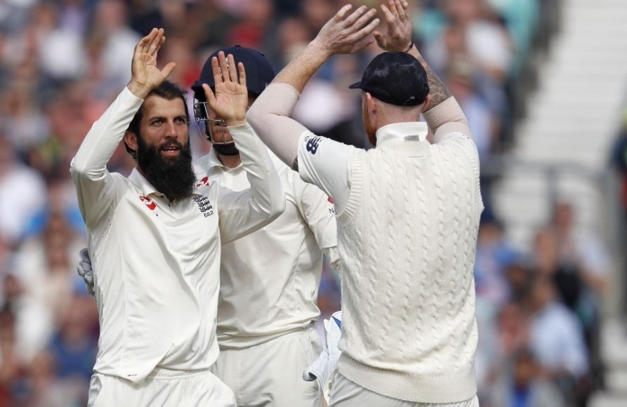 harbhajan helps moeen ali to understood the oval pitch टर्बनेटर हरभजन सिंह की मदद से मोईन अली ने झटका हनुमा विहारी का विकेट