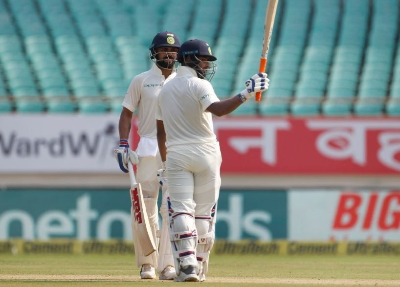 lunch report of india vs west indies first test from rajkot LUNCH 1st Test 2nd Day India vs West Indies: कोहली के विराट शतक से टीम इंडिया 506/5