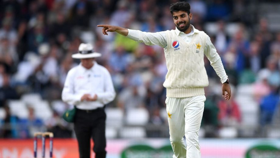 pak vs aus shadab khan ruled out from 1st test against australia PAK vs AUS: पाकिस्तान की उम्मीदों को लगा बड़ा झटका, शादाब पहले टेस्ट से हुए बाहर