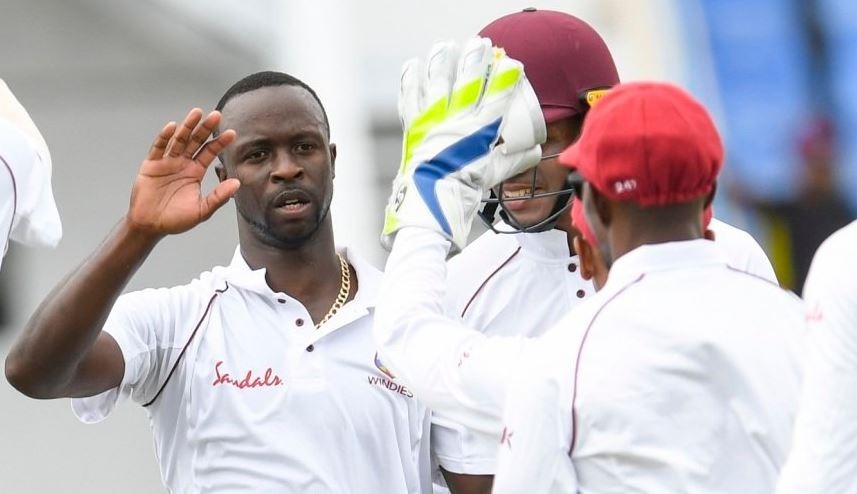 IND vs WI: भारत के खिलाफ पहले टेस्ट मैच से बाहर हुए केमर रोच