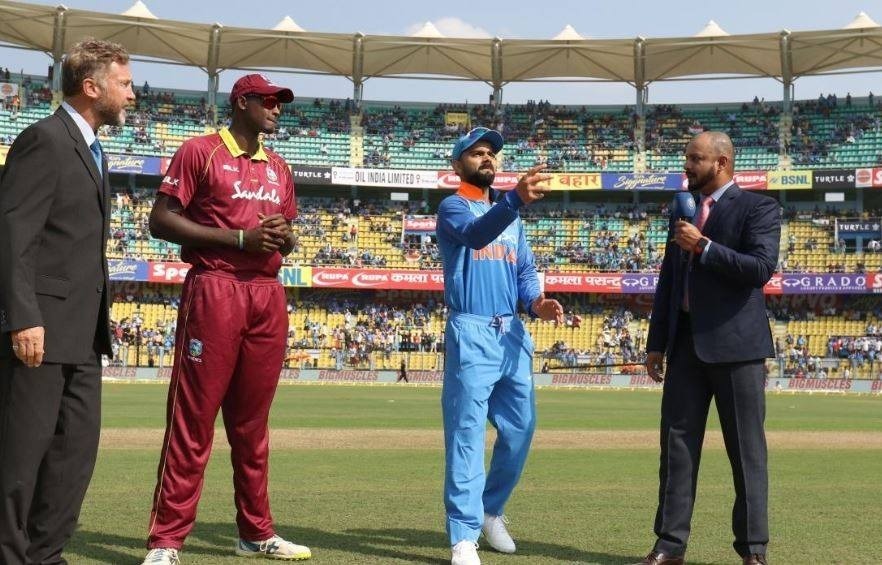India vs West Indies TOSS Report: चौथे वनडे में टीम इंडिया ने टॉस जीतकर चुनी पहले बल्लेबाज़ी India vs West Indies TOSS Report: चौथे वनडे में टीम इंडिया ने टॉस जीतकर चुनी पहले बल्लेबाज़ी