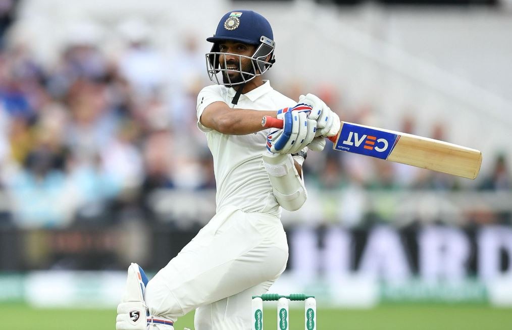 दूसरे दिन 308/4 से आगे खेलने उतरी टीम इंडिया ने महज़ 69 रनों के अंदर अपने छह विकेट गिरा दिए. शतक के करीब खड़े रिषभ पंत(92 रन) और अजिंक्ये रहाणे(80 रन) तीसरे दिन पूरी तरह से विफल नज़र आए. 