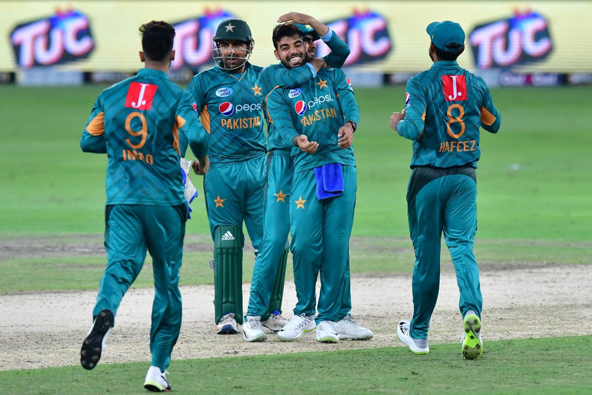 babar azam and shadab khan were the stars as pakistan secured a 3 0 series win बाबर, शादाब के दम पर पाकिस्तान ने किया ऑस्ट्रेलिया का सूपड़ा साफ