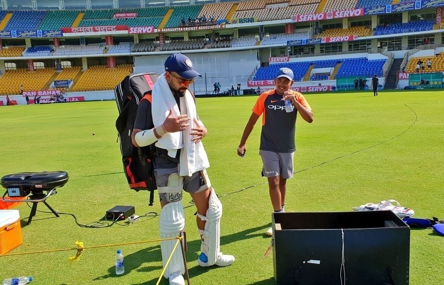 kohli bhai tried to speak in marathi with me made me feel comfortable prithvi shaw टेस्ट डेब्यू से पहले पृथ्वी शॉ को मिला कप्तान और कोच का साथ