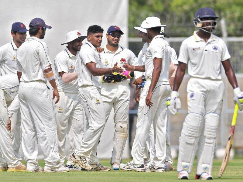 ranji trophy group a 3rd day round up रणजी का रोमांच: रेलवे के खिलाफ मुंबई मजबूत,फॉलोऑन के बाद विदर्भ की धमाकेदार वापसी