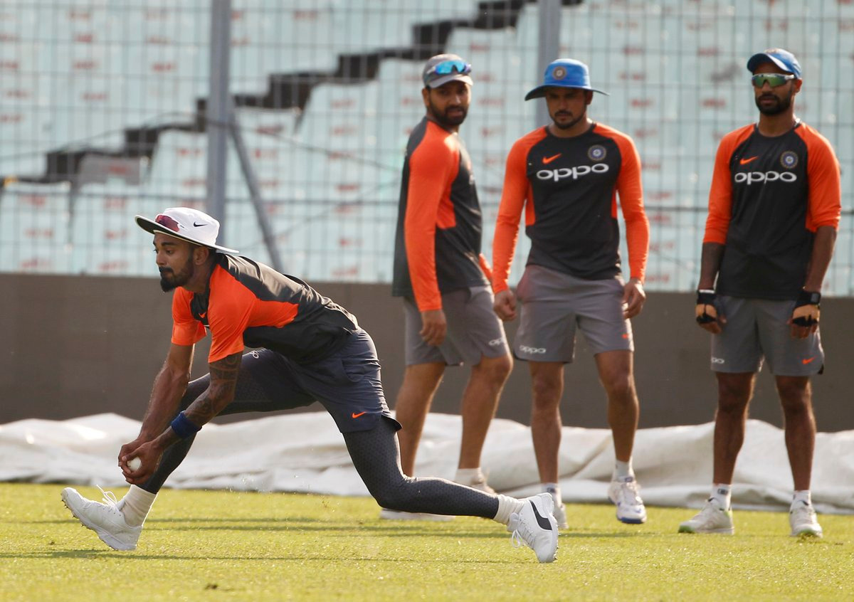 indias 12 for the 1st t2oi against windies IND vs WI: मैच से पहले टीम इंडिया का एलान, डेब्यू की तैयारी में दो खिलाड़ी