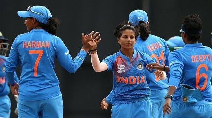 icc t20 ranking 5 icc womens t20i rankings harmanpreet kaur climbs to third after world t20 ICC T20 Ranking: हरमनप्रीत कौर और पूनम यादव ने बनाई टॉप-5 में जगह