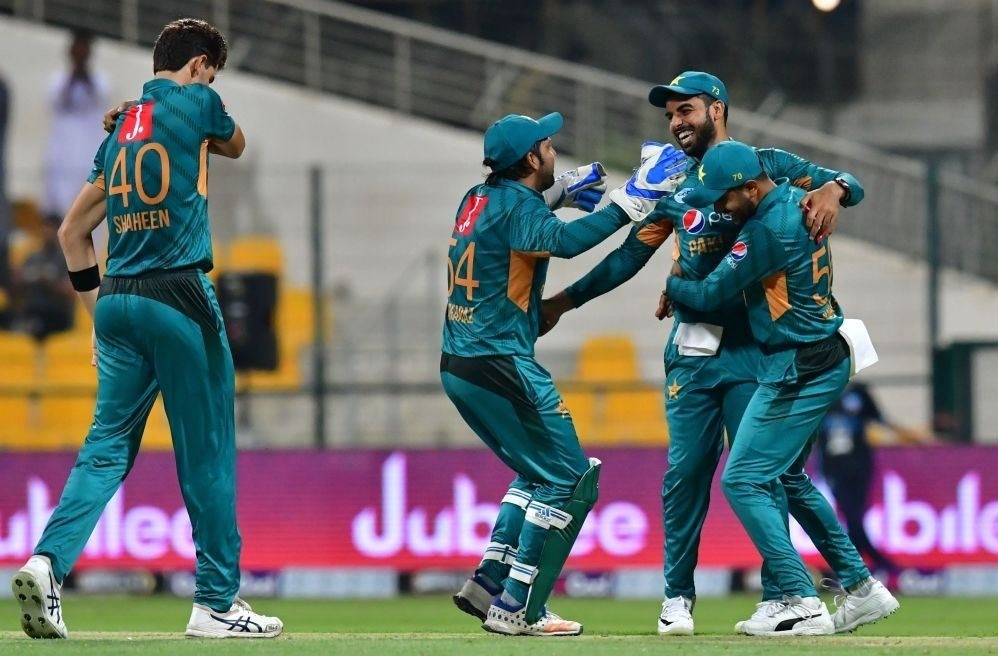 pakistan record narrow two run win over new zealand in 1st t20i टी-20 में पाकिस्तान ने लगाई जीत की हैट्रिक, पहले मैच में न्यूजीलैंड को दो रनों से हराया