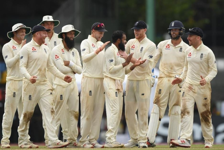 SL vs ENG 3rd Test Day 2: आदिल राशिद की शानदार गेंदबाजी के आगे लड़खड़ाई से श्रीलंकाई टीम