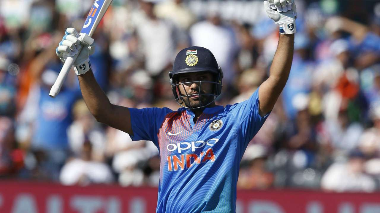 IND vs WI: विंडीज को 9 विकेट से रौंदते हुए भारत ने सीरीज पर किया कब्जा india vs west indies 5th match india beat west indies by 9 wicket in 5th odi IND vs WI: विंडीज को 9 विकेट से रौंदते हुए भारत ने सीरीज पर किया कब्जा