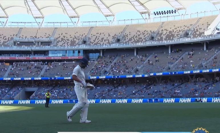 Highlights India vs Australia 2nd Test, Day 4: 272 रनों के जवाब में आधी टीम इंडिया लौटी पवेलियन, जीते से 175 रन दूर भारत