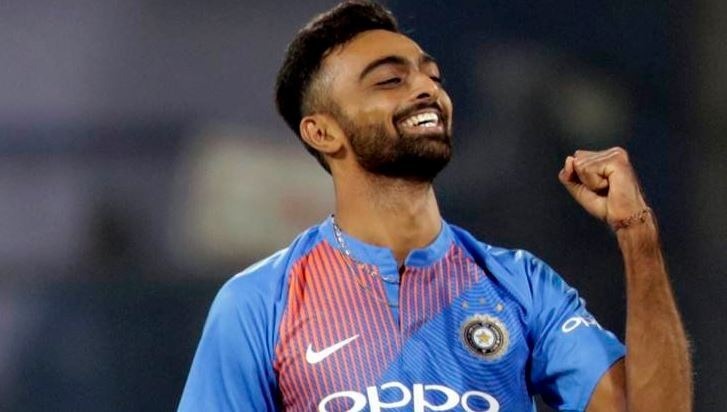 ipl 2019 auction jaydev unadkat varun chakravarthy earn biggest bids of 84 crore IPL Auction 2019: जयदेव उनादकट और वरुण चक्रवर्ती पर हुई पैसों की बारिश, सैम करन बने सबसे मंहगे विदेशी खिलाड़ी