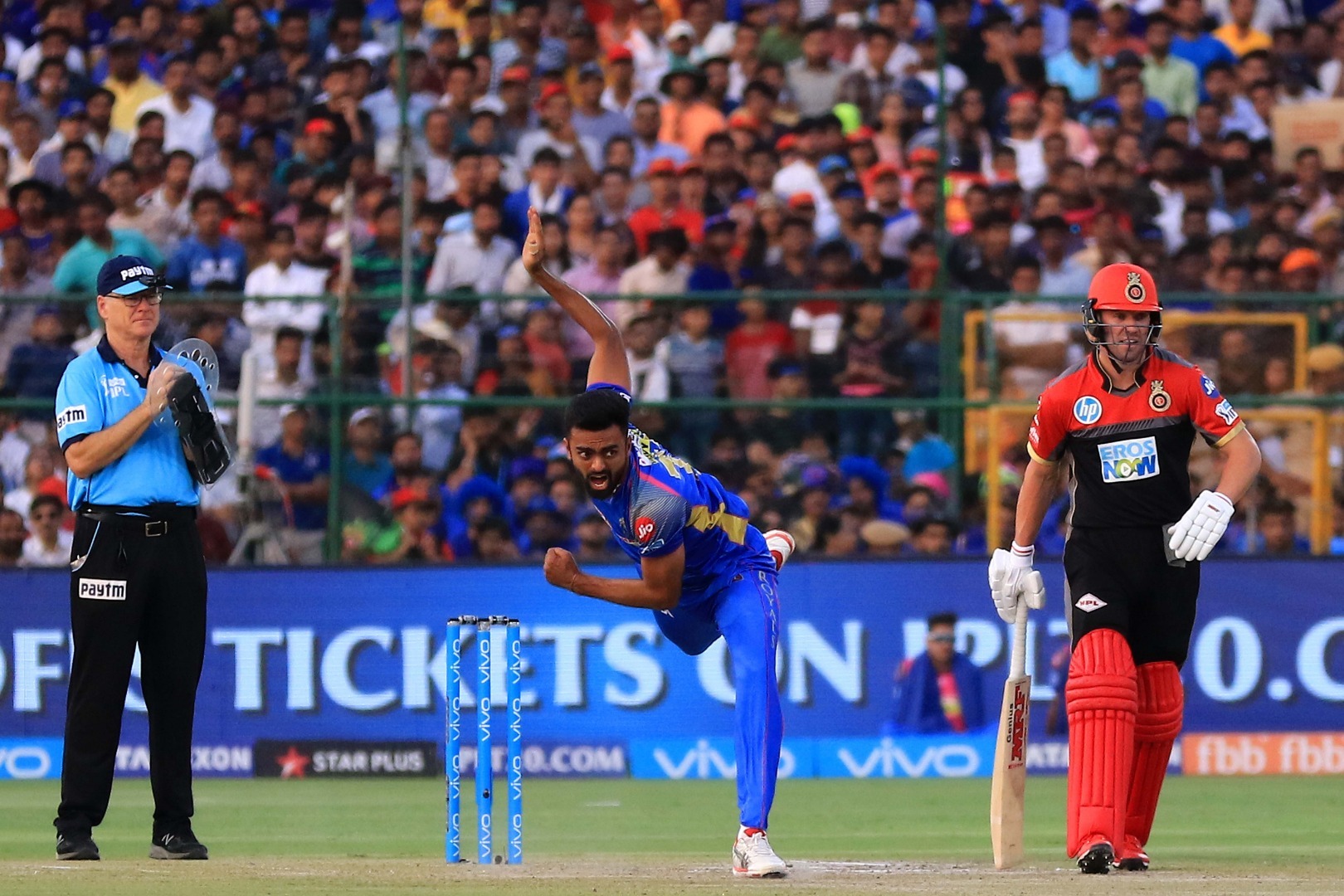 IPL Auction 2019 Jaydev Unadkat: एक बार फिर 8.4 करोड़ की मोटी रकम में राजस्थान रॉयल्स के हुए जयदेव उनादकट IPL Auction 2019 Jaydev Unadkat: एक बार फिर 8.4 करोड़ की मोटी रकम में राजस्थान रॉयल्स के हुए जयदेव उनादकट
