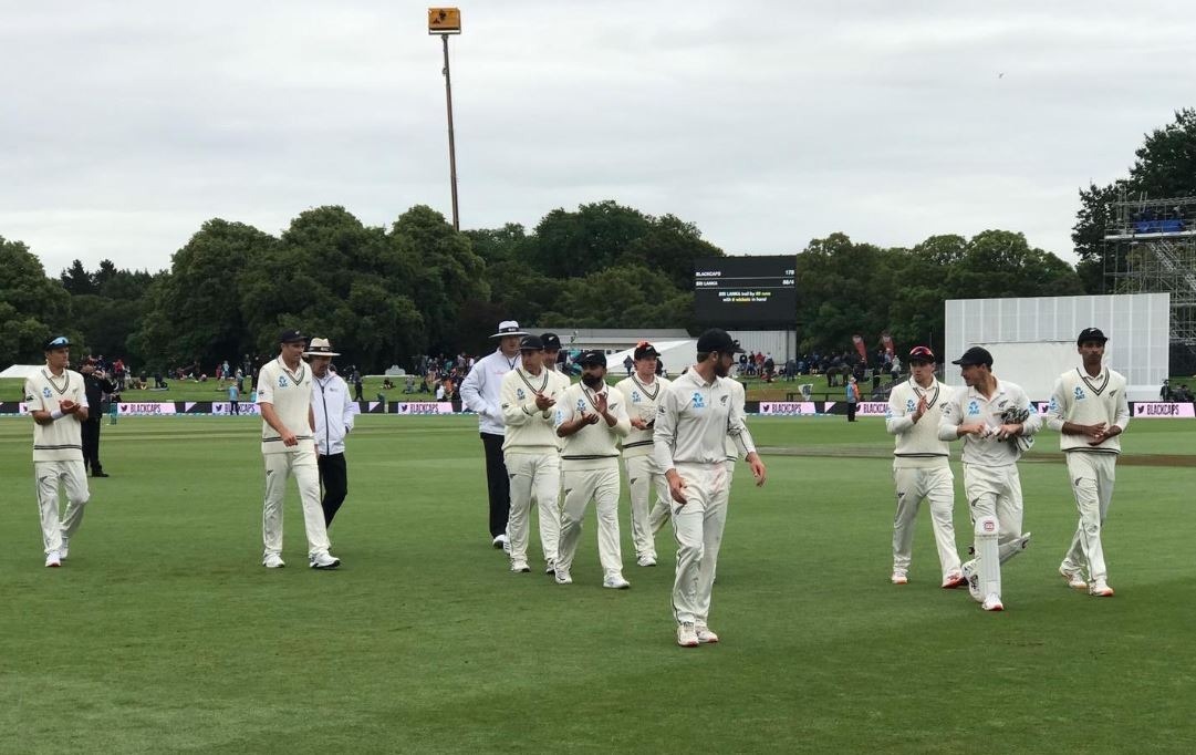 nz vs sl 2nd test day 1 southee helps new zealand hit back on 14 wicket day NZ vs SL 2nd Test Day-1: गेंदबाजों के नाम रहा दूसरे टेस्ट का पहला दिन, दो पारियों में गिरे कुल 14 विकेट