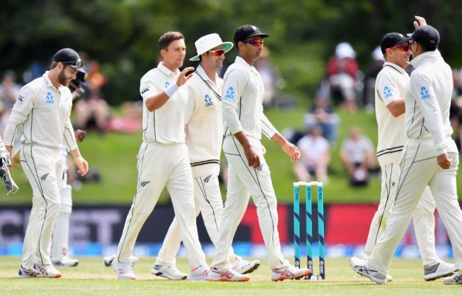 WORLD RECORD: सिर्फ 11 गेंदों में 5 विकेट चटकाकर ट्रेंट बोल्ट ने श्रीलंका को 104 रनों पर किया ढेर