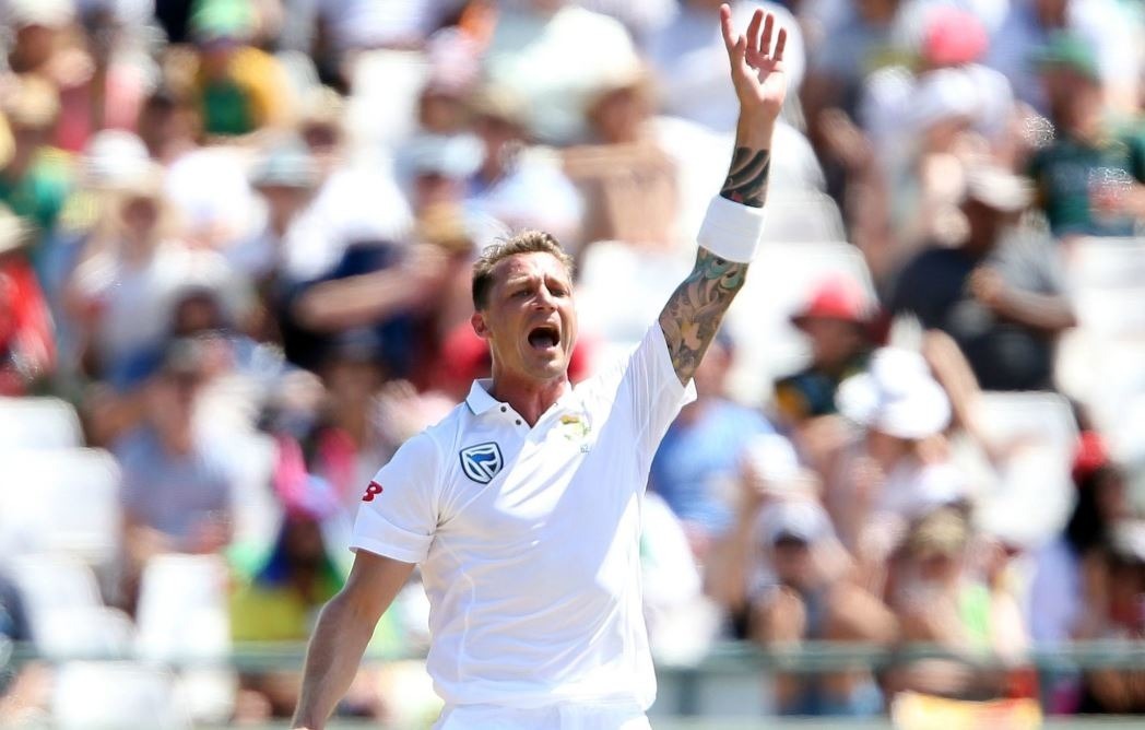 dale steyn takes south africa bowling record from shaun pollock साउथ अफ्रीका के लिए सबसे अधिक टेस्ट विकेट लेने वाले गेंदबाज बने डेल स्टेन