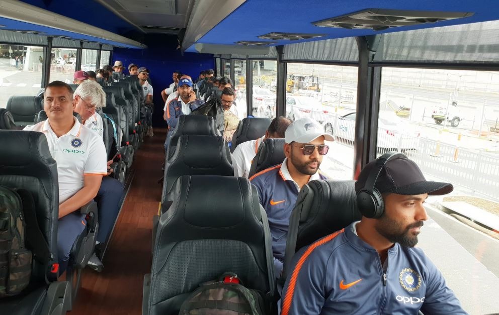 ऑस्ट्रेलिया के खिलाफ चार मैचों की टेस्ट सीरीज़ शुरु होने में अब सिर्फ 2 दिन का समय बचा है. टीम इंडिया एडिलेड की धरती पर पहुंच गई है जहां पर सीरीज़ का पहला मुकाबला खेला जाना है.