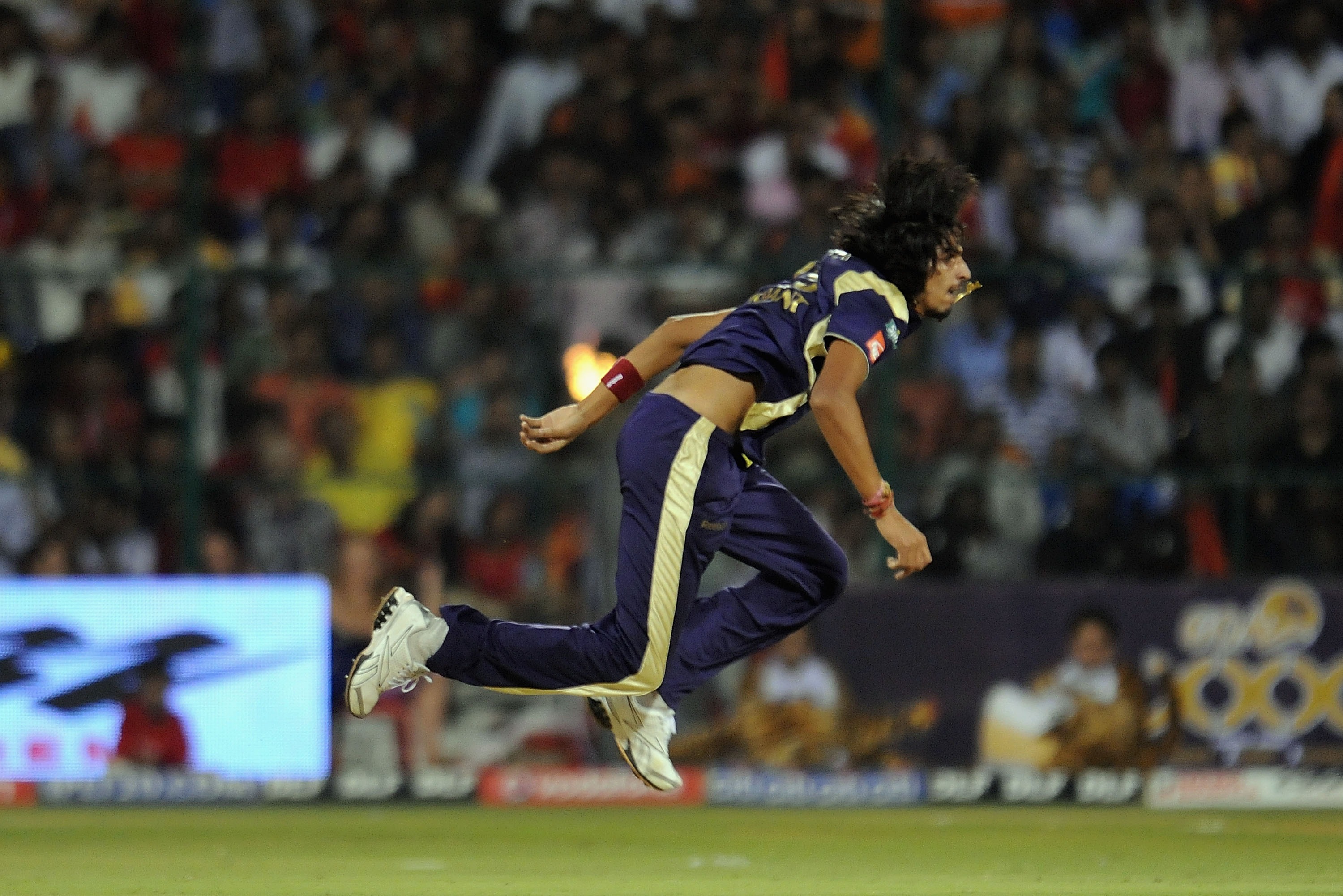 दिल्ली कैपिटल्स की टीम ने दिल्ली के ही तेज़ गेंदबाज़ इशांत शर्मा को 1.10 करोड़ की कीमत में खरीद लिया है. 