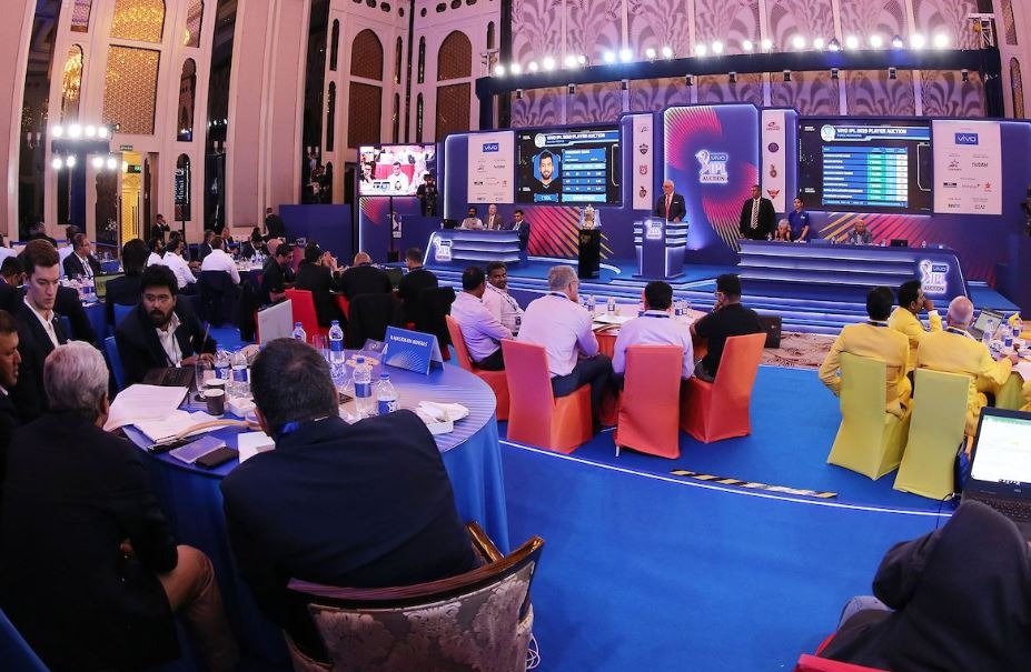 IPL Auction 2019: मुंबई इंडियंस के साथ जुड़े युवराज सिंह, फैंस ने इन्हें बोला थैंक्स