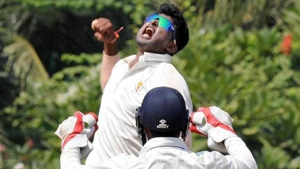 krishnappa gowthams six wicket haul helps india a dismiss new zealand a for 398 कृष्णप्पा गौथम के घातक गेंदबाजी से भारत ए ने न्यूजीलैंड ए को 398 रन पर समेटा