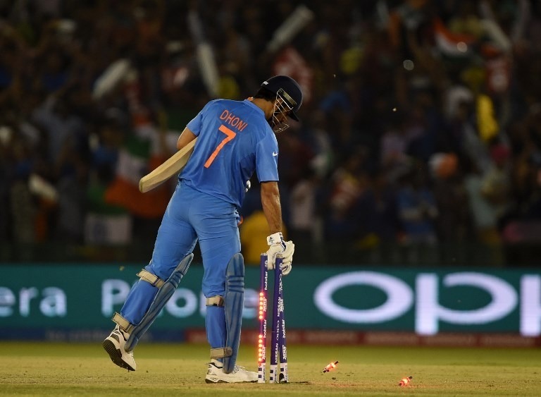 India vs Australia: वनडे सीरीज़ से पहले ऑस्ट्रेलियाई खिलाड़ियों ने की एमएस धोनी की तारीफ