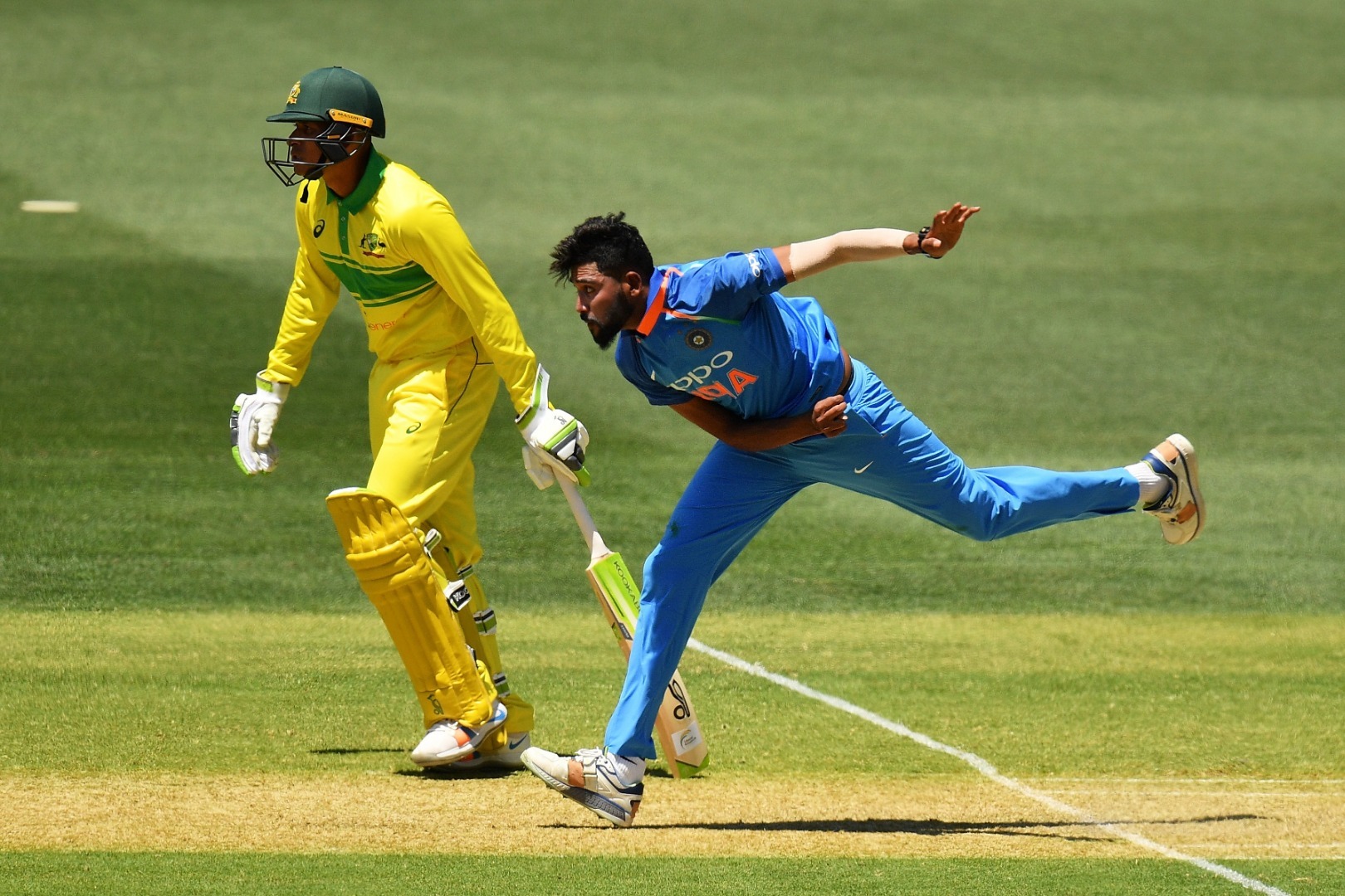 RECORD India vs Australia: 43 साल बाद किसी भारतीय गेंदबाज़ ने खर्च किए इतने रन