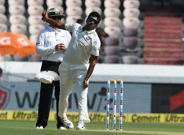 अश्विन पर टिप्पणी करने को लेकर फारुख इंजीनियर ने की हरभजन की आलोचना