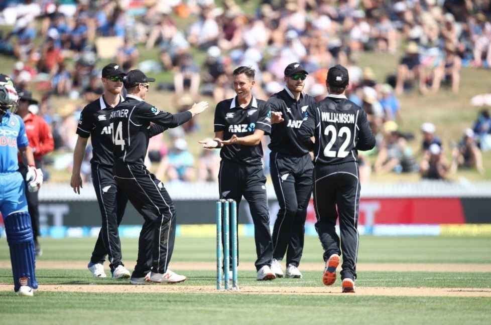 India vs New Zealand: ट्रेंट बोल्ट की धमाकेदार गेंदबाजी से न्यूजीलैंड को सीरीज में मिली पहली जीत, चौथे वनडे में भारत को आठ विकेट से हराया