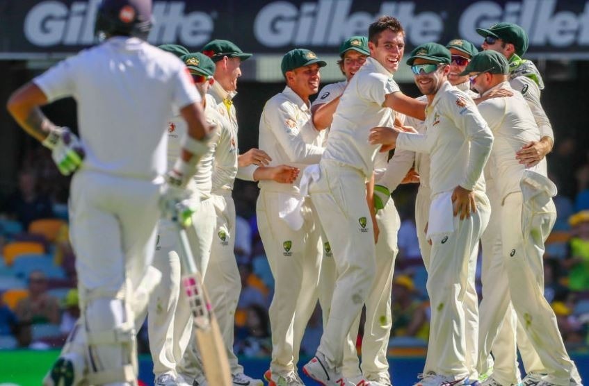 AUS vs SL: पैट कमिंस के तूफान में उड़ा श्रीलंका, आस्ट्रेलिया पारी और 40 रन से जीता