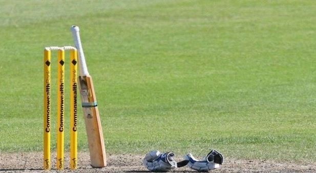 kolkata cricketer aniket sharma dies on the field कोलकाता के 21 साल के क्रिकेटर अनिकेत शर्मा का एक क्रिकेट मैच दौरान हुआ निधन