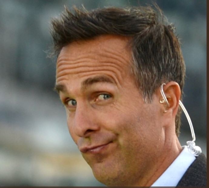 लेकिन अकसर भारतीय फैंस और भारतीय टीम के साथ अपने विवादित कमेंट्स की वजह से उलझने वाले पूर्व इंग्लिश कप्तान माइकल वॉन ने एक ऐसा ट्वीट कर दिया कि वो दांव उनपर ही उलटा पड़ गया.