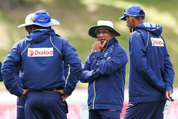 श्रीलंका क्रिकेट में मचा घमासान, हाथरुसिंघा नहीं करेंगे प्लेइंग इलेवन का चयन