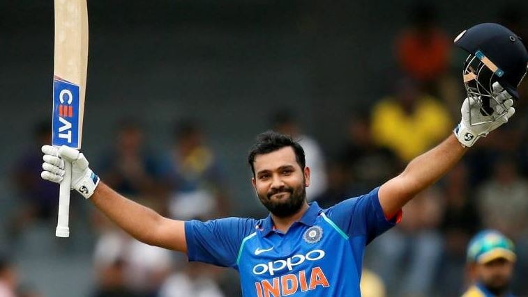 यानि कि रोहित शर्मा अब किसी एक देश के खिलाफ सबसे अधिक छक्के लगाने वाले बल्लेबाज़ बन गए हैं, इतना ही नहीं ऑस्ट्रेलिया के खिलाफ उनसे अधिक छक्के किसी और बल्लेबाज़ ने नहीं लगाए हैं.