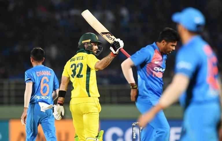 1st t20i ausvsind australia win by 3 wickets take 1 0 lead in series India vs Australia 1st T20: रोमांचक टी-20 मुकाबले में आखिरी गेंद पर तीन विकेट से जीता ऑस्ट्रेलिया