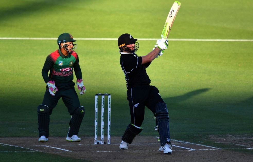 new zealand vs bangladesh 1st odi martin guptills century helps new zealand to eight wicket win NZ vs BAN 1st ODI: मार्टिन गुप्टिल के धमाकेदार शतक से न्यूजीलैंड ने बांग्लादेश को आठ विकेट से हराया