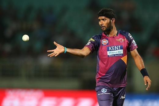 प्रेक्टिस सेशन में अशोक डिंडा को सिर में गेंद लगने की वजह से हॉस्पिटल ले जाया गया