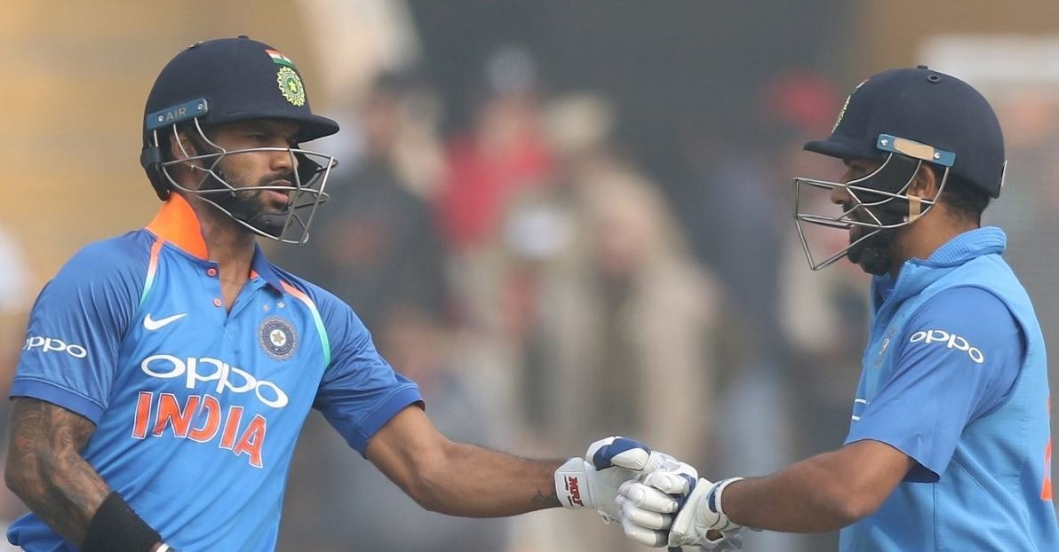 india vs australia change in opening combination might prove harmful for the team BLOG: कहीं नुकसान ना करा दे इस वक्त सलामी जोड़ी के साथ छेड़छाड़