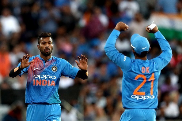 hardik pandya ruled out of paytm australias tour of india due to lower back stiffness ऑस्ट्रेलिया के खिलाफ वनडे और टी-20 सीरीज से बाहर हुए हार्दिक पंड्या