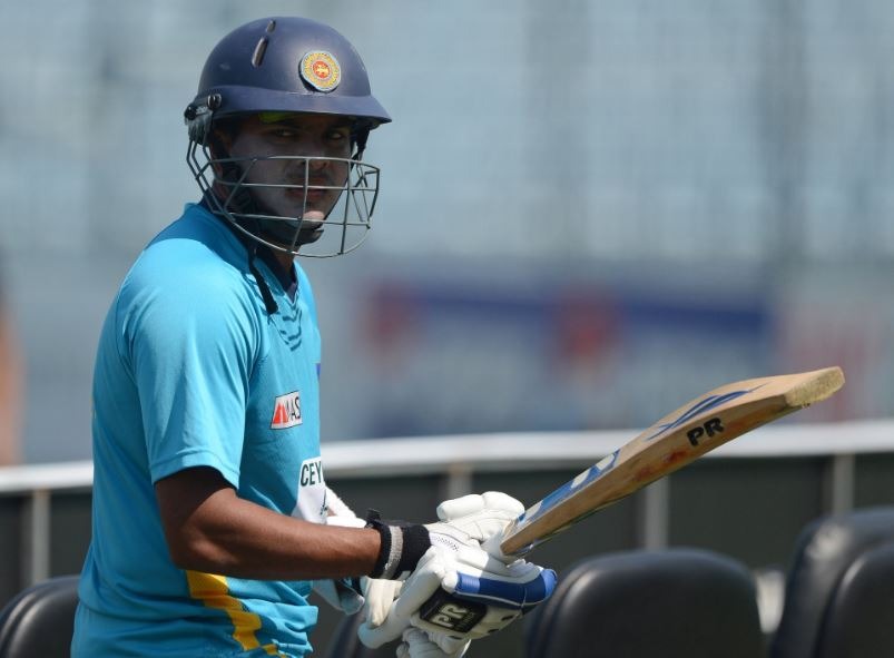 परेरा, कोलंबो नॉनडेस्क्रिप्टस क्रिकेट क्लब के कप्तान हैं और उन्होंने सिंहालसे स्पोर्ट्स क्लब के खिलाफ दोनों पारियों में 201 और 231 रनों की पारी खेली.