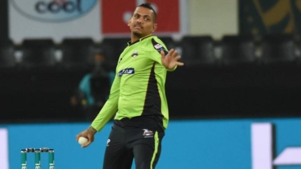 narine in danger of being of ruled out of psl 2019 PSL 2019 के पूरे सीज़न से बाहर हो सकते हैं सुनील नारायण