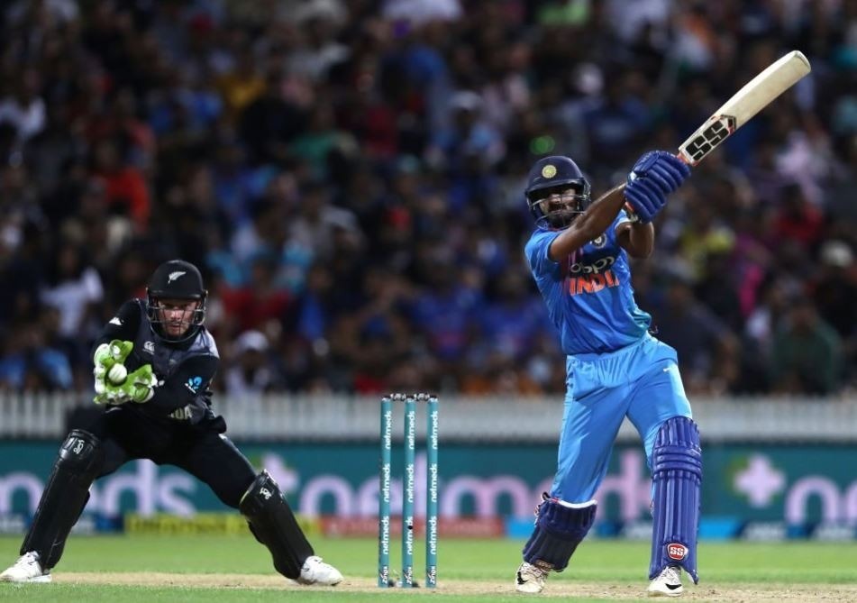 ऑल-राउंडर विजय शंकर बोले, 'इन तीन सीनियर्स को देख काफी कुछ सीखा'