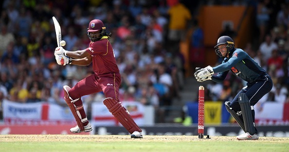 west indies vs england chris gayle breaks shahid afridis long standing record of most international sixes 'सिक्सर किंग' बने 'यूनिवर्स बॉस' क्रिस गेल