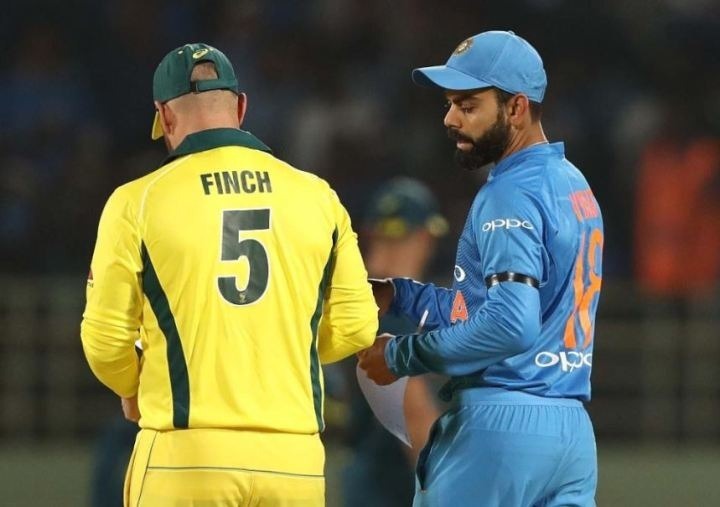 BLOG: प्लेइंग 11 में सिर्फ 4 बल्लेबाज खिलाकर कैसे जीतेंगे मैच?