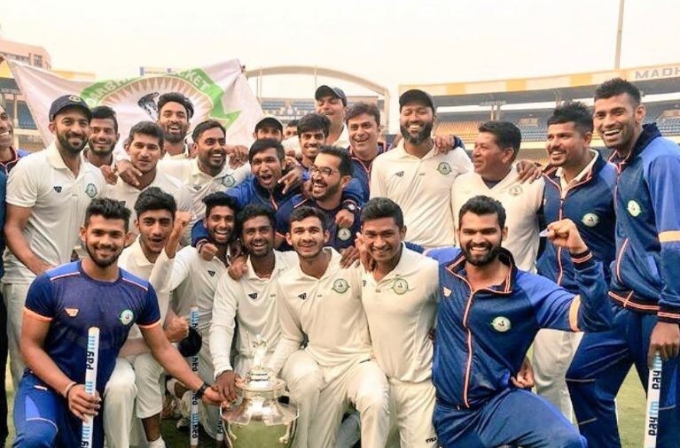 ganesh satish and atharva taide hit fifties and vidarbha defend their irani trophy title donate winning amount to pulwama martyrs family Irani Cup: खिताब पर कब्ज़े के बाद विदर्भ ने शहीदों के परिजनों को दी जीत से मिली राशि