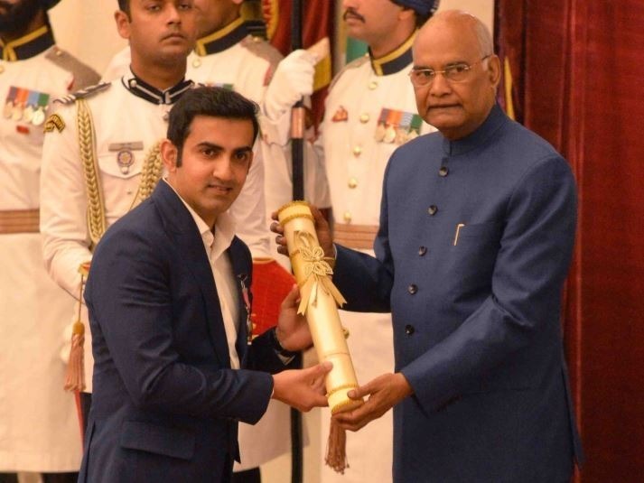 gautam gambhir receive padma shree awards from president ram nath kovind भारतीय क्रिकेटर गौतम गंभीर को राष्ट्रपति रामनाथ कोविंद ने दिया पद्म श्री पुरस्कार